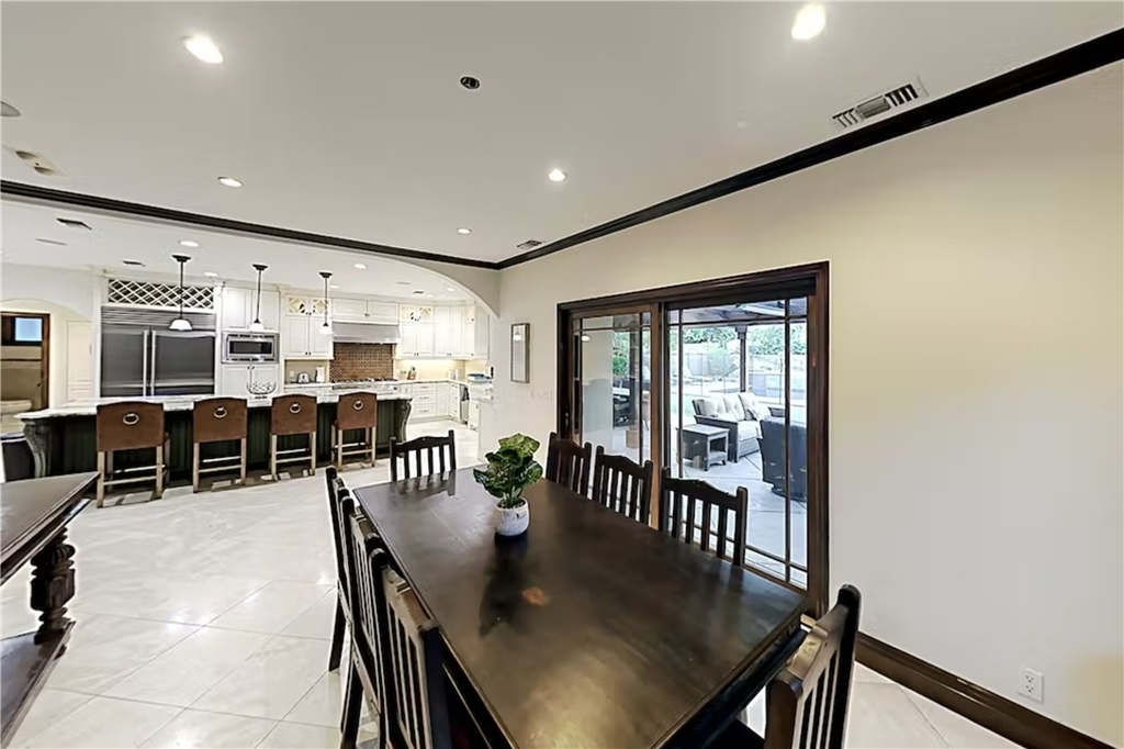 12403 Erwin Street - Photo 6