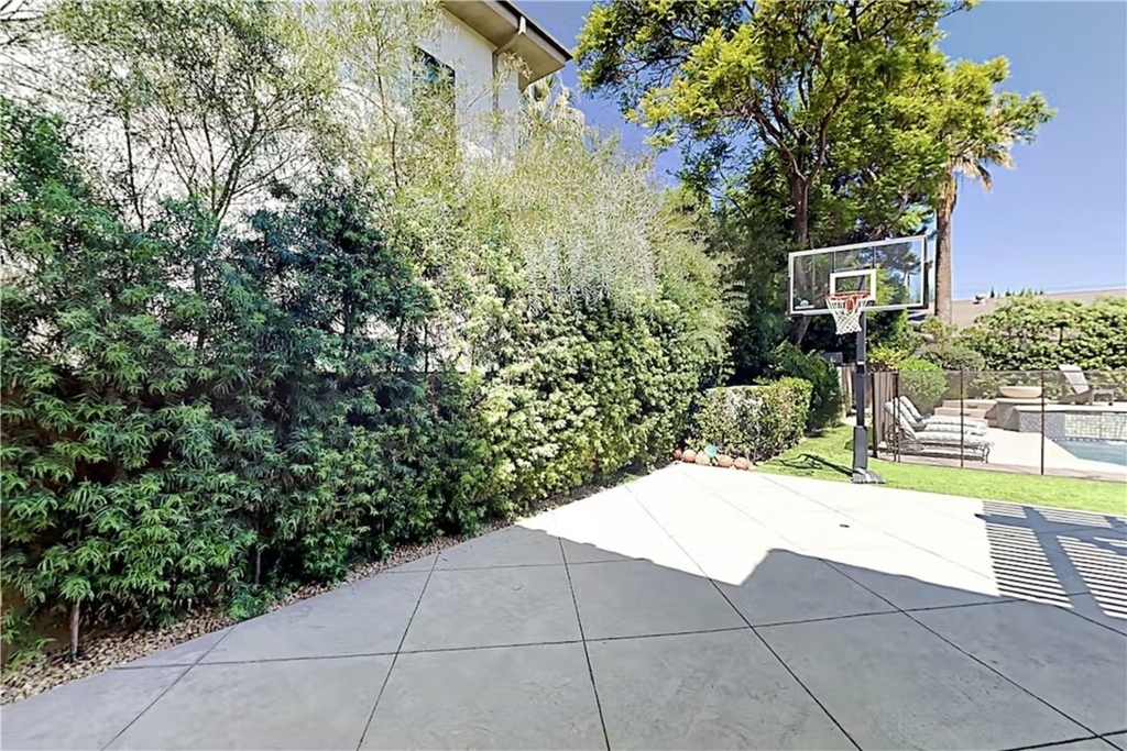 12403 Erwin Street - Photo 39