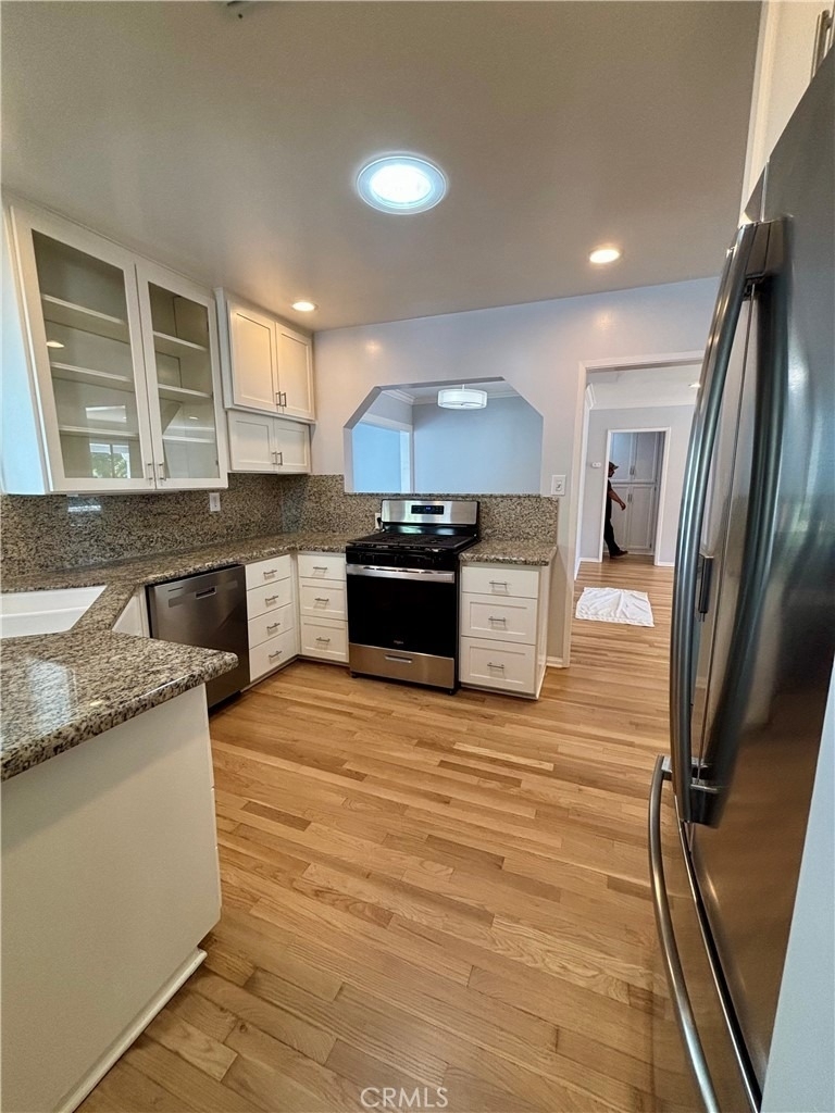 6372 Zelzah - Photo 29
