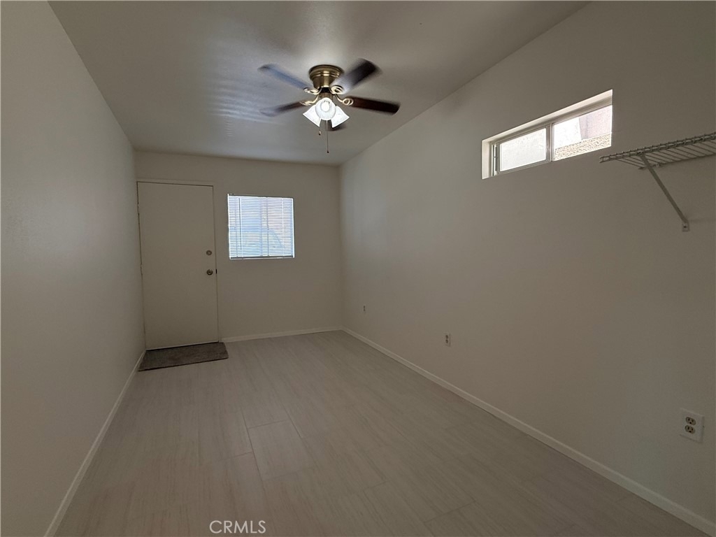 248 Redwood - Photo 10
