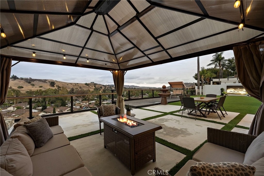 29252 Country Hills - Photo 1