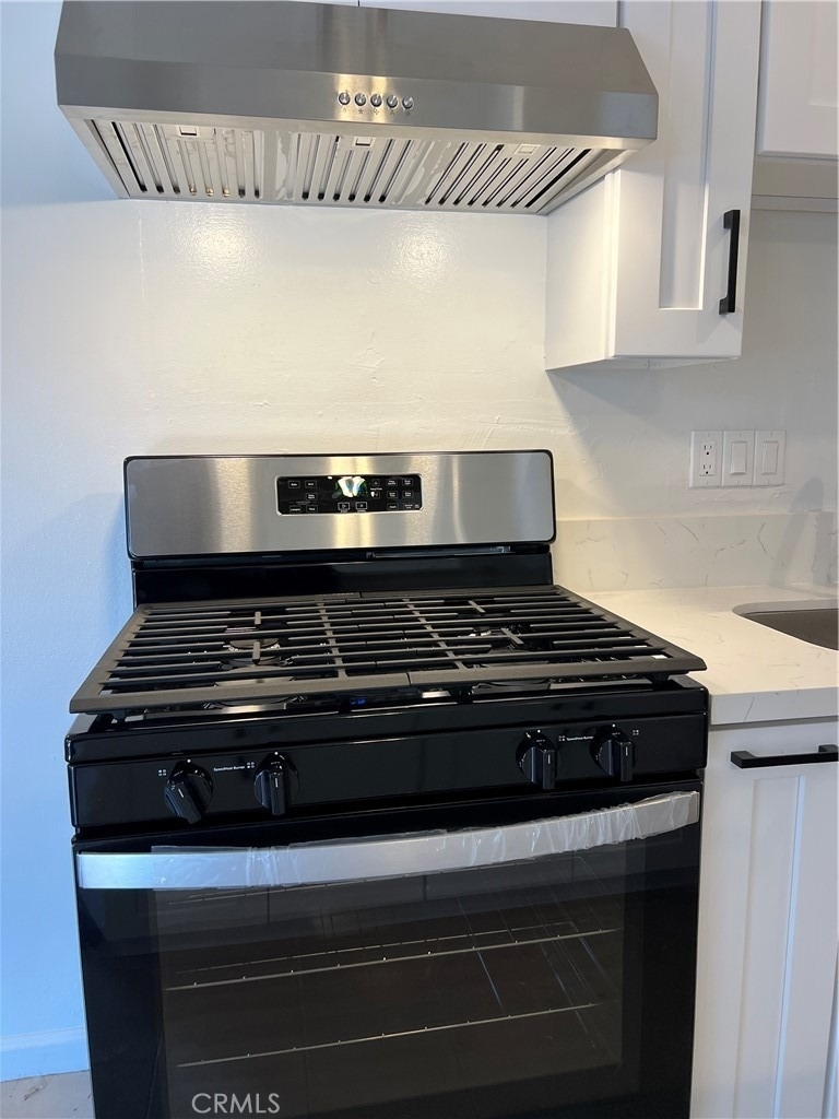 240 W Mayfair - Photo 7