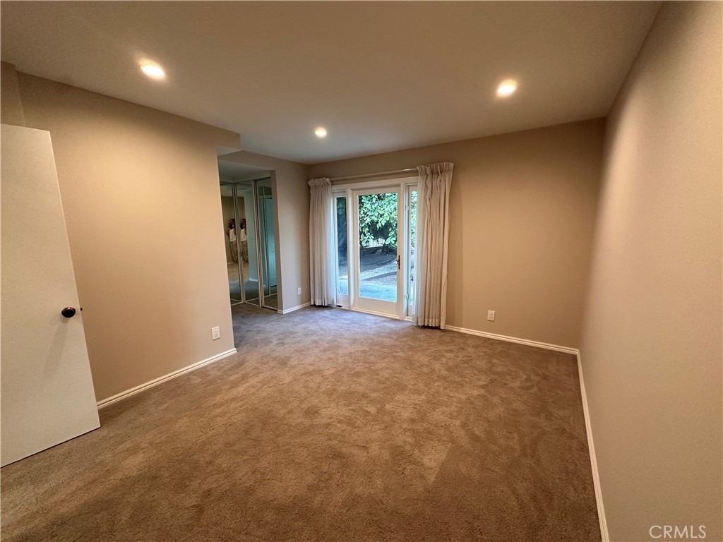 16711 Greenview - Photo 12
