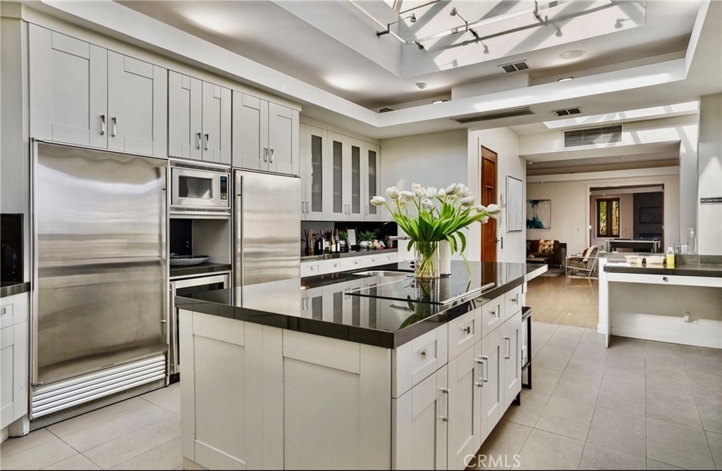 8827 Evanview - Photo 11