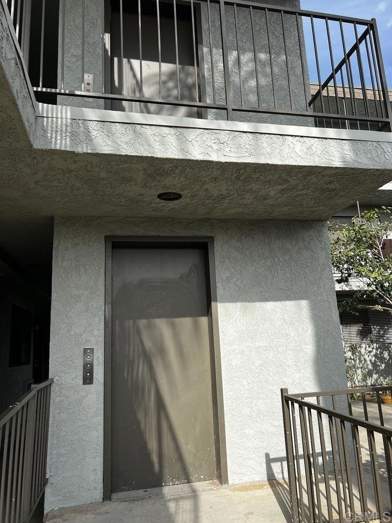 4120 Estrella Ave - Photo 8