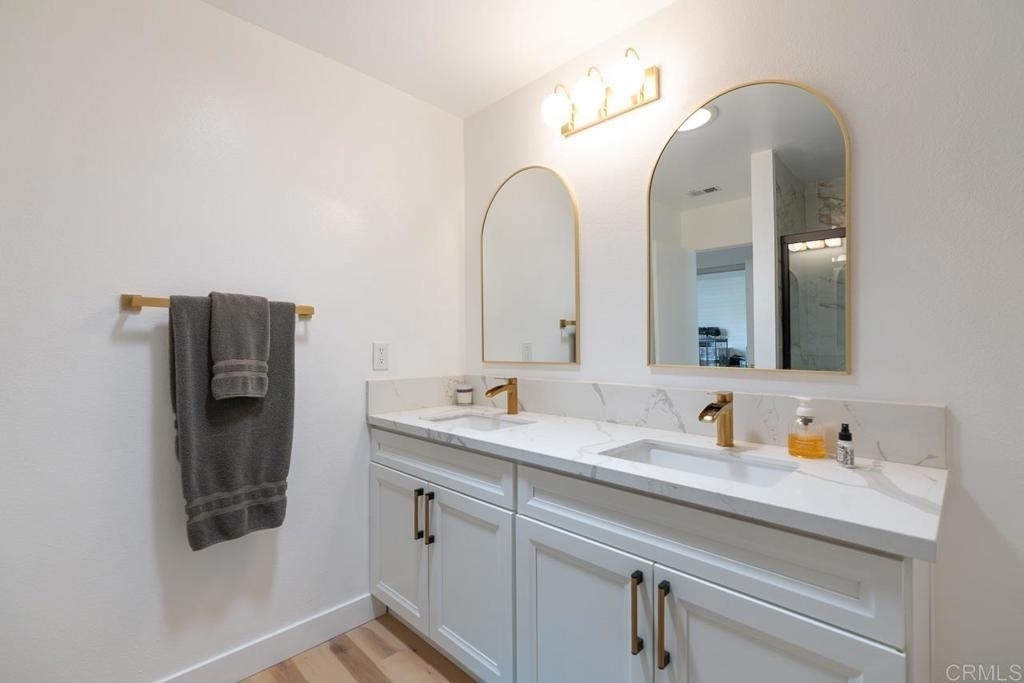 1025 Plover Way - Photo 9