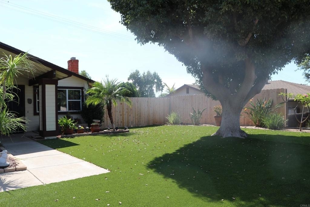 11235 Brockway Street - Photo 2