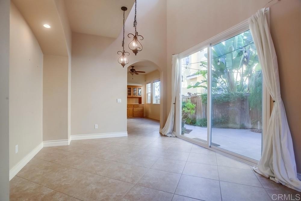 421 N Cedros Ave - Photo 12
