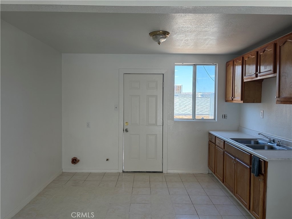 322 Maxine Avenue - Photo 6
