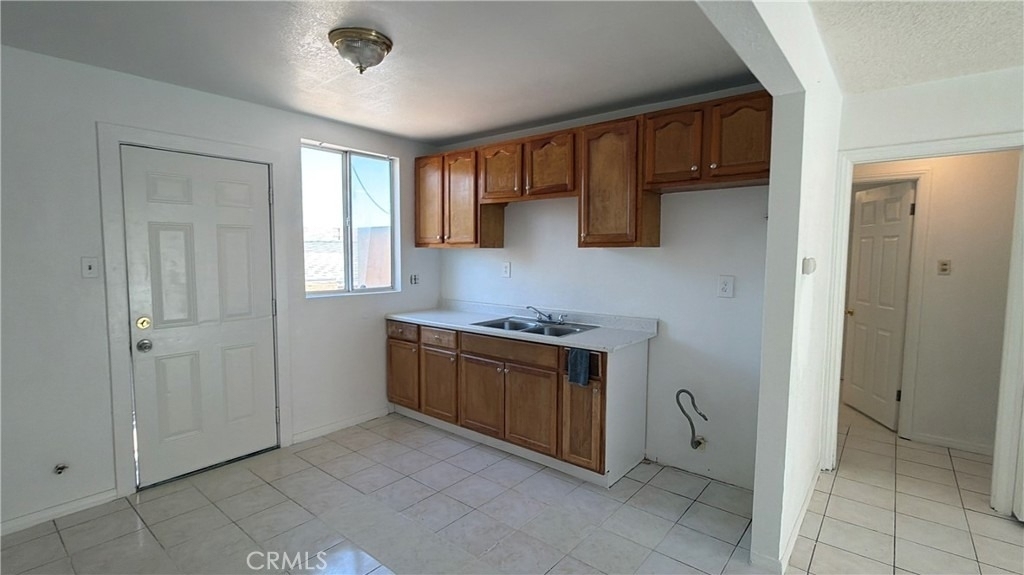 322 Maxine Avenue - Photo 5
