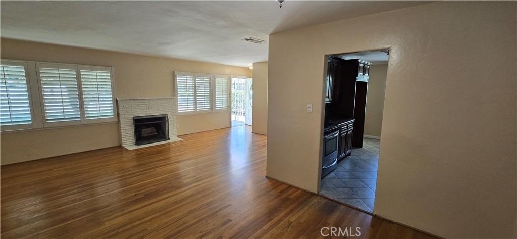 3550 Washington Street - Photo 3