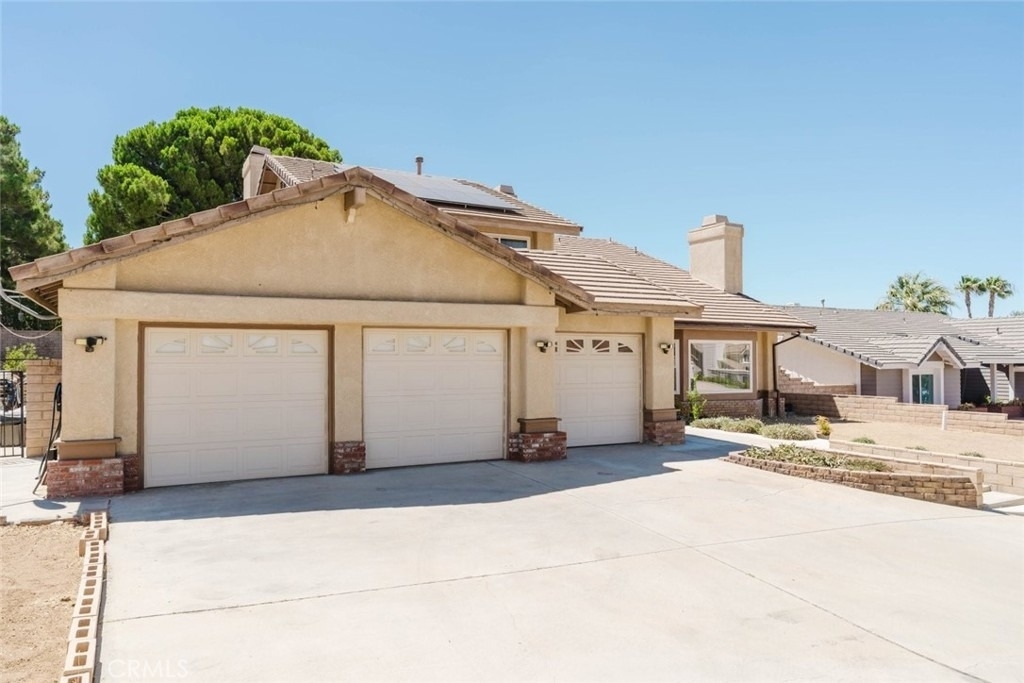 41201 Laidlaw Lane - Photo 2