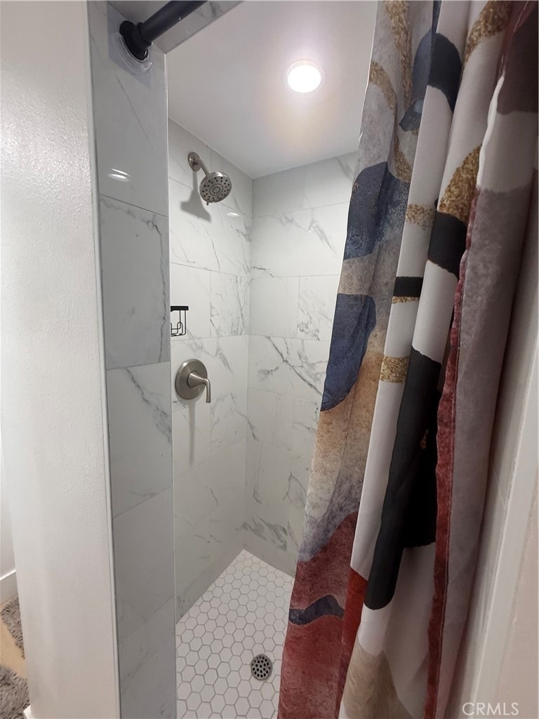 1395 B 3rd - Photo 15