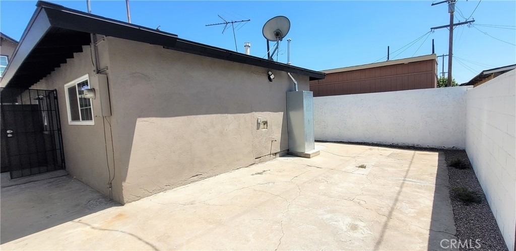 201 S Rowan Avenue - Photo 11