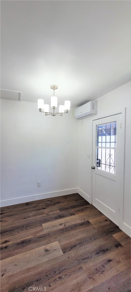 201 S Rowan Avenue - Photo 7