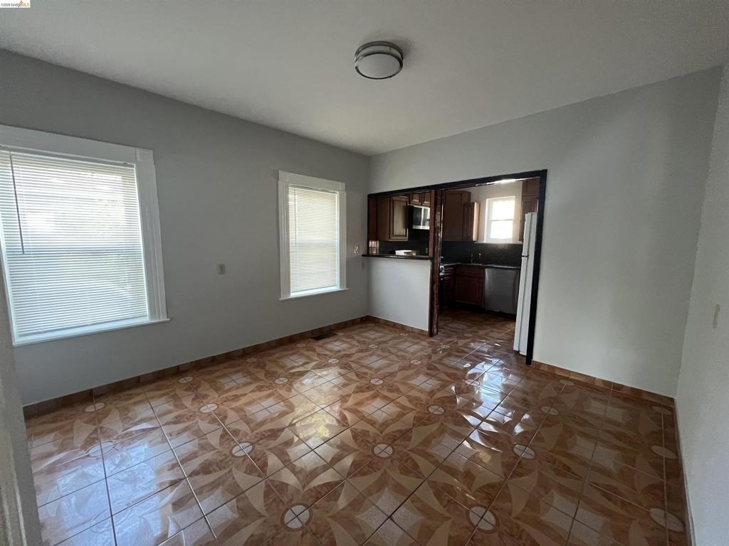 1251 63rd - Photo 5