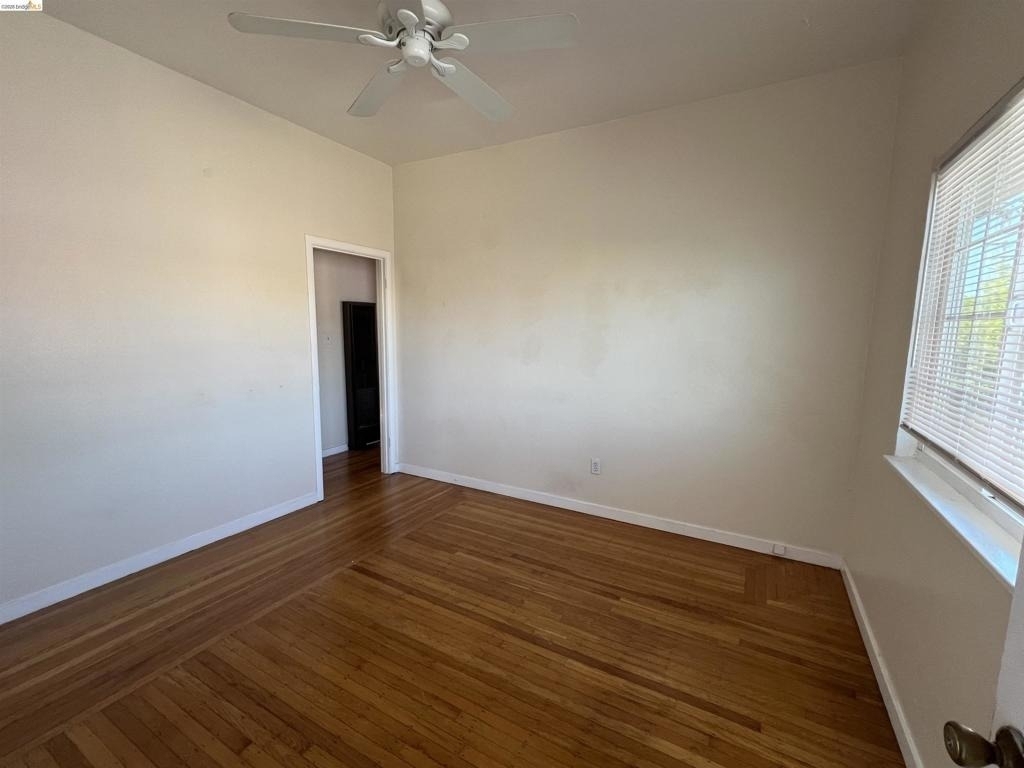 3244 Ellis St - Photo 0