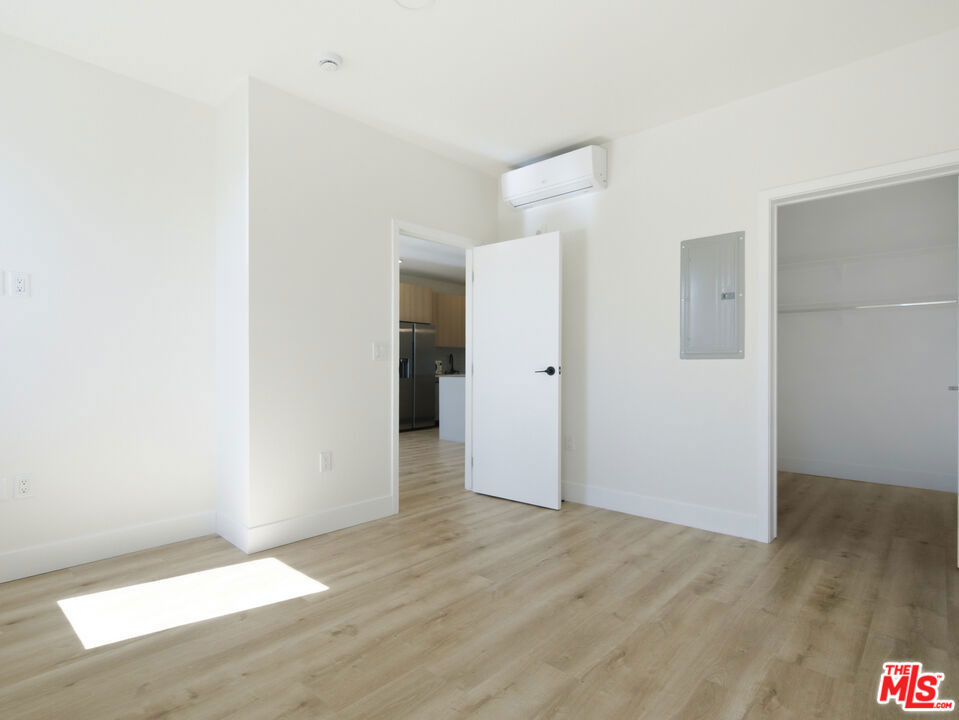 5657 Virginia Avenue - Photo 10