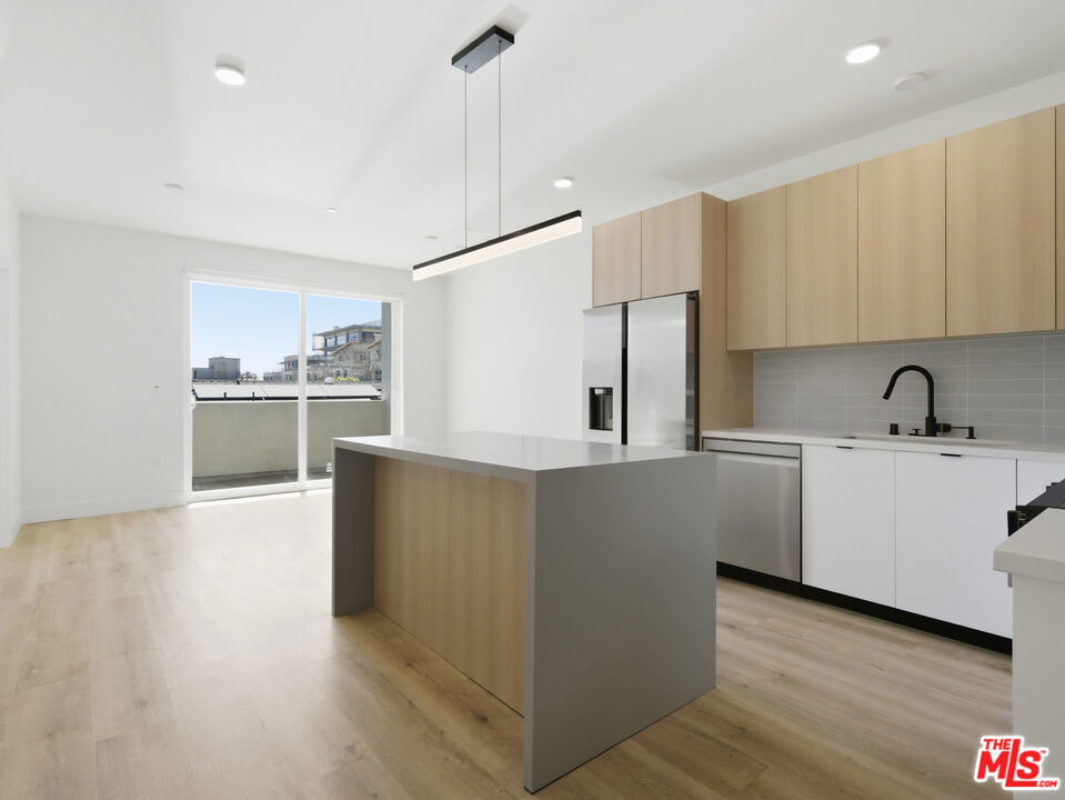 5657 Virginia Avenue - Photo 5