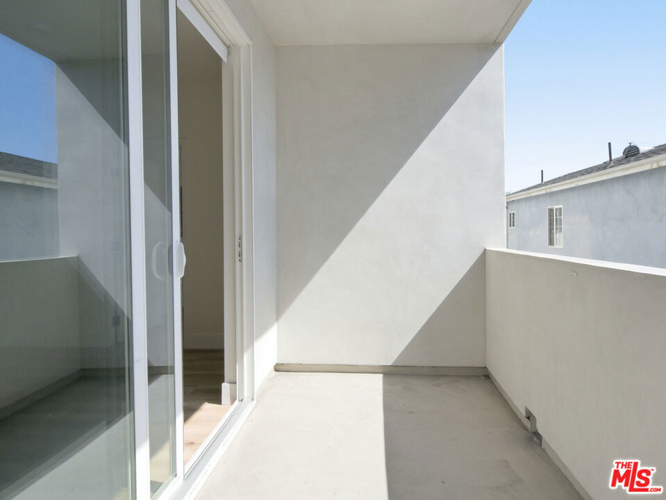 5657 Virginia Avenue - Photo 7