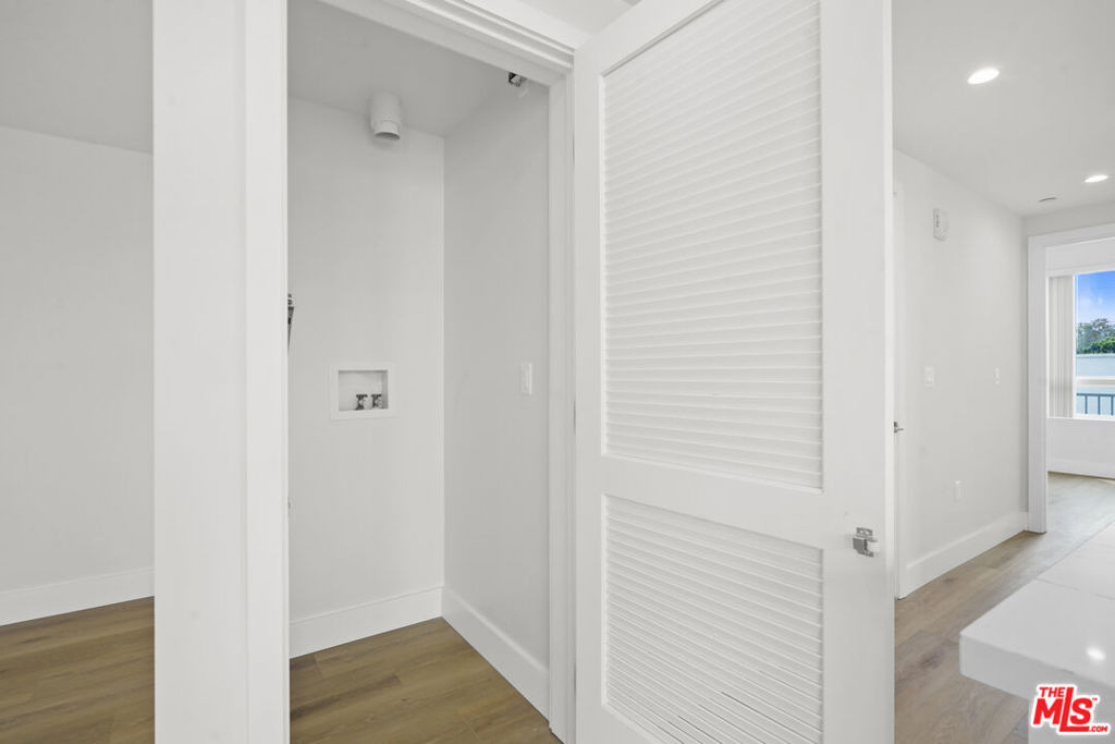 11042 La Maida Street - Photo 17