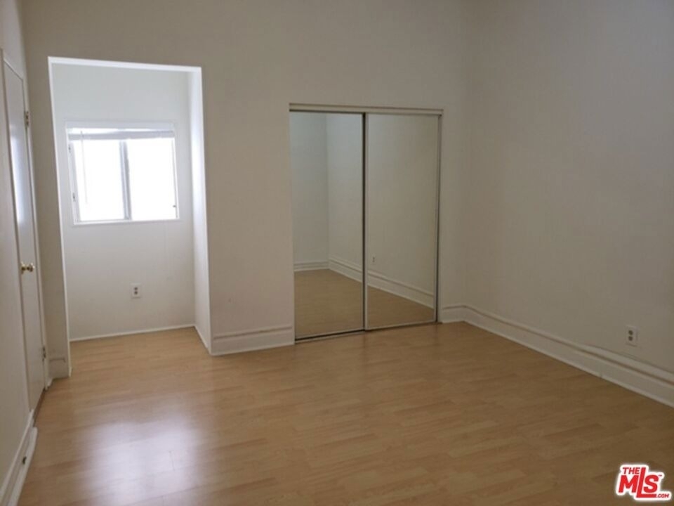 826 S Park View Street - Photo 6