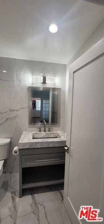 2926 Halldale Avenue - Photo 10