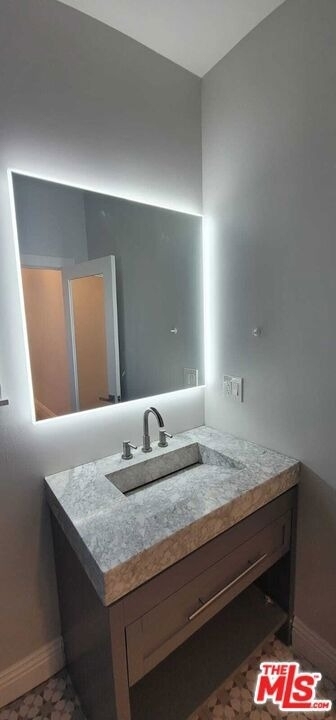 2926 Halldale Avenue - Photo 6