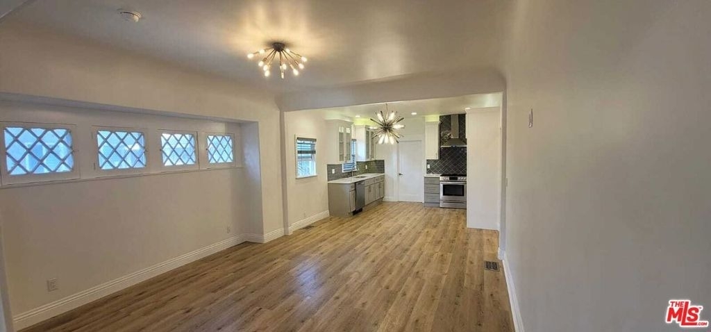 2926 Halldale Avenue - Photo 7
