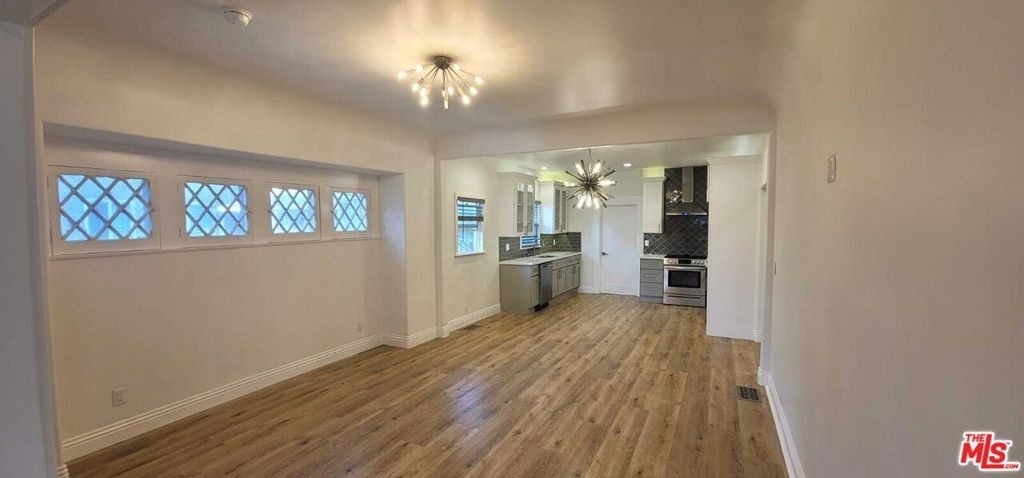 2926 Halldale Avenue - Photo 8