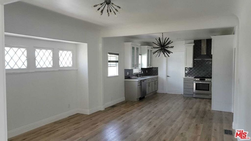 2926 Halldale Avenue - Photo 13