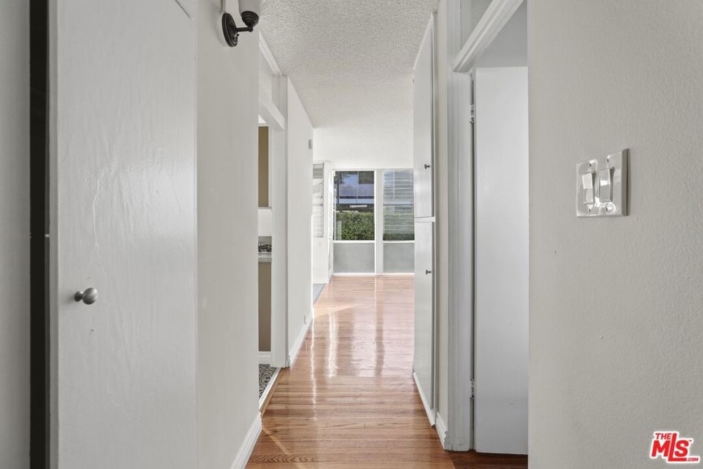 11131 Rose Avenue - Photo 13
