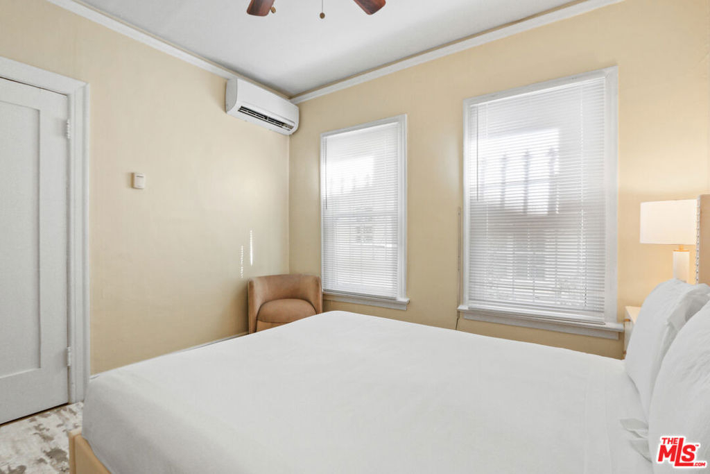 442 N Orange Grove Avenue - Photo 5