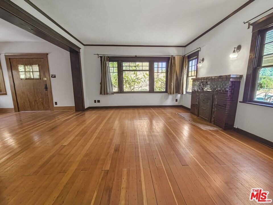 216 Mount Washington Drive - Photo 2