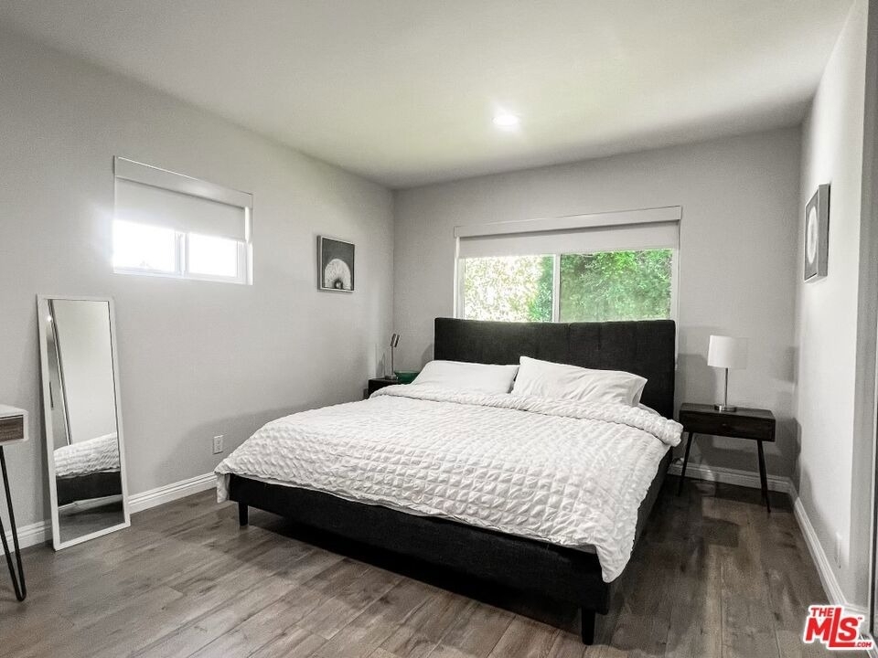5740 Vantage Avenue - Photo 13