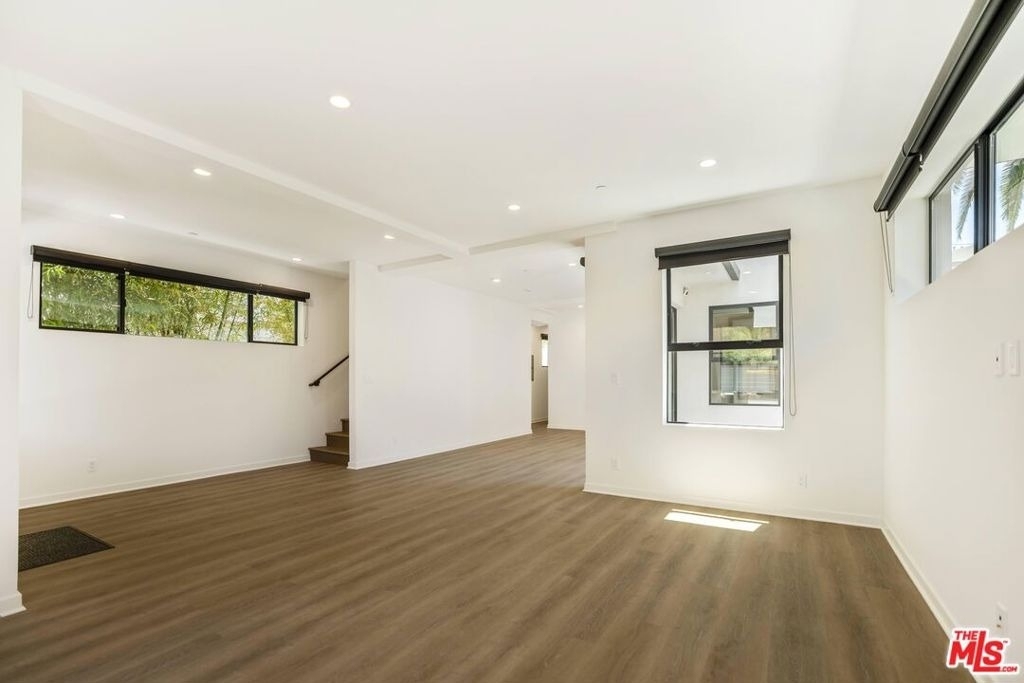 538 Vernon Avenue - Photo 11
