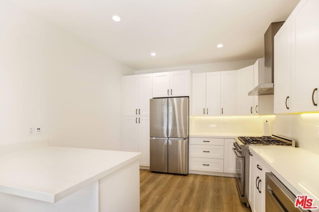 538 Vernon Avenue - Photo 13