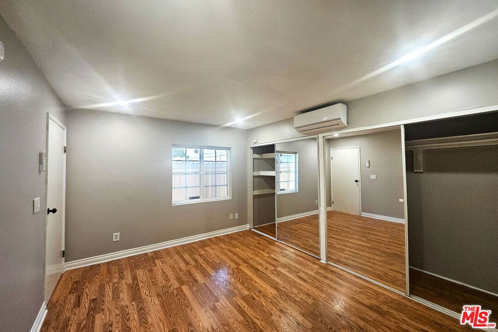 6946 1/2 Jellico Avenue - Photo 13