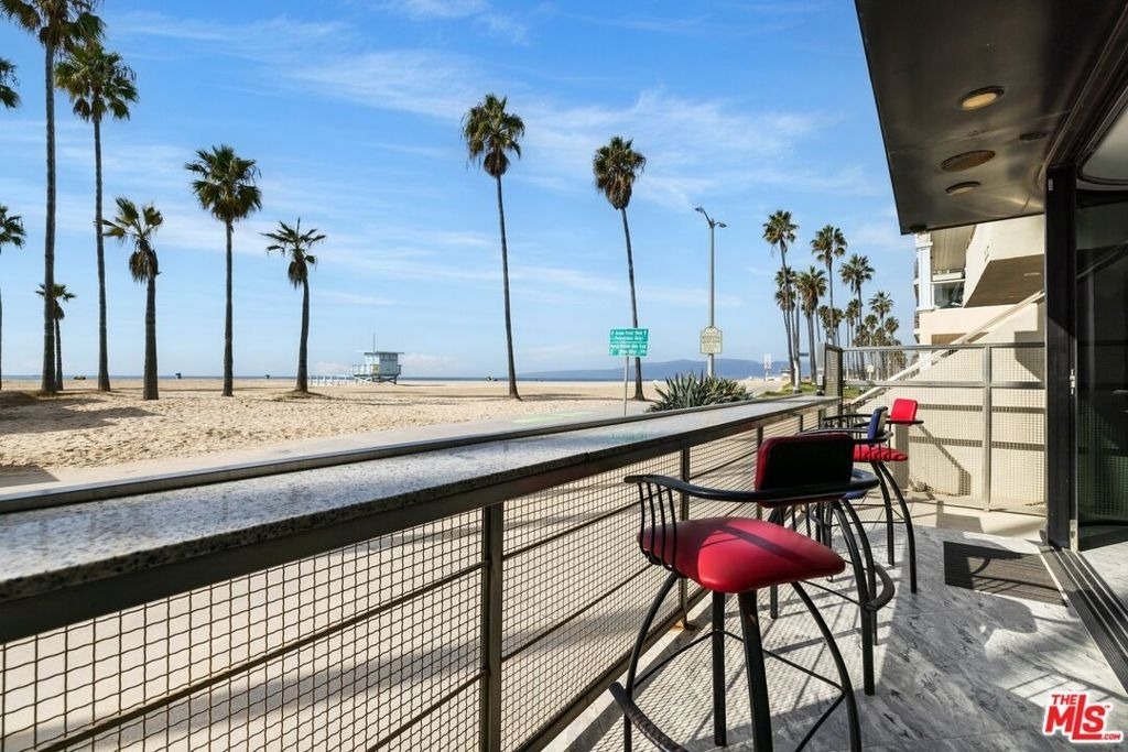 3007 Ocean Front Walk - Photo 7