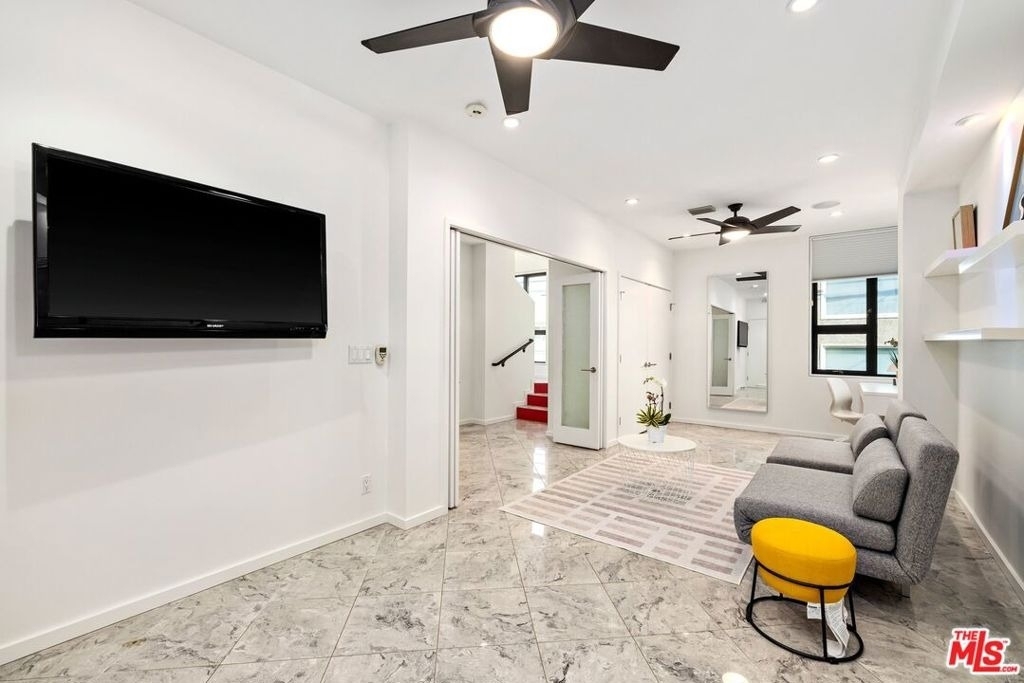 3007 Ocean Front Walk - Photo 19