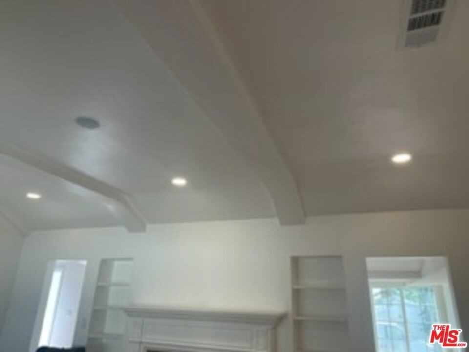 9029 Wildwood Avenue - Photo 9