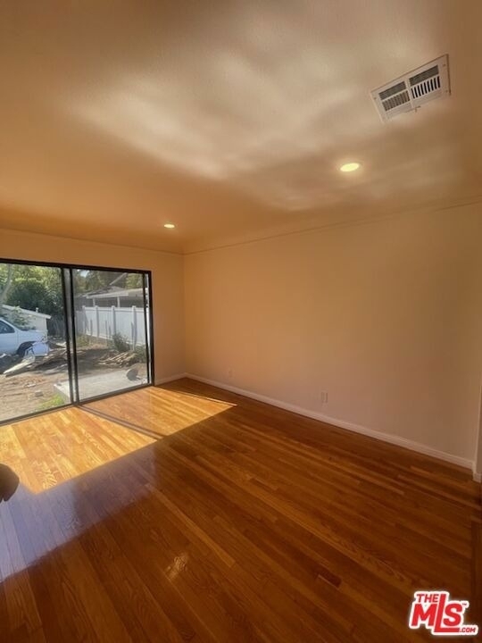 9029 Wildwood Avenue - Photo 5