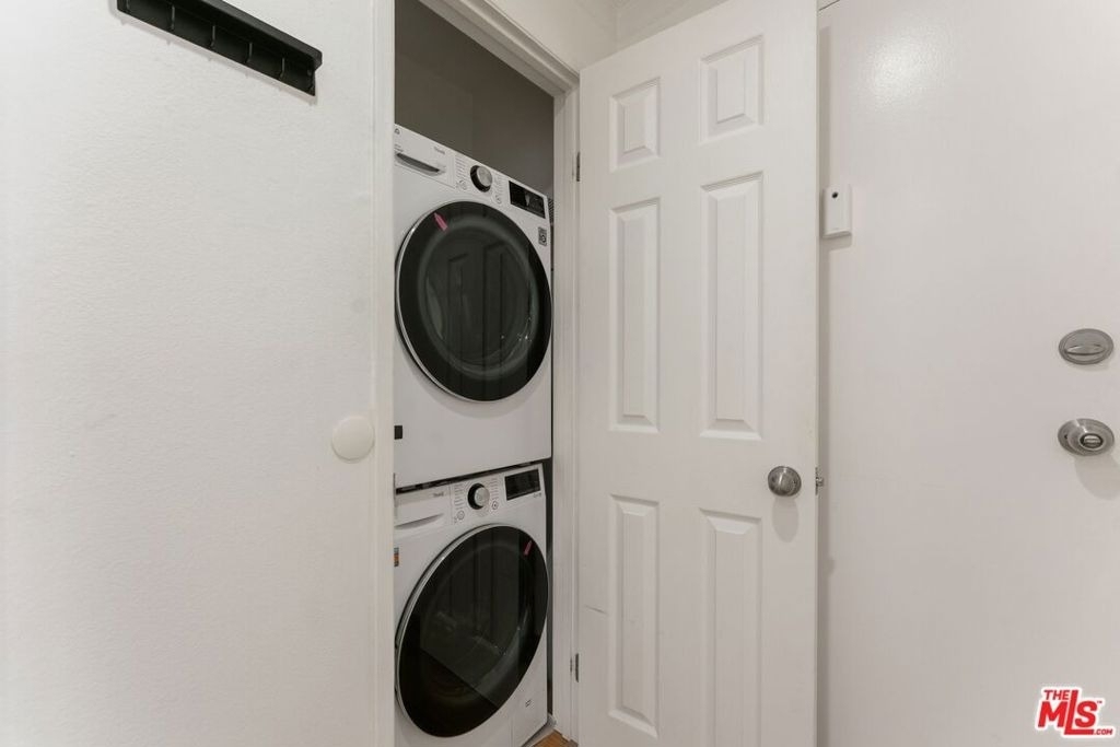 9061 Keith Avenue - Photo 11