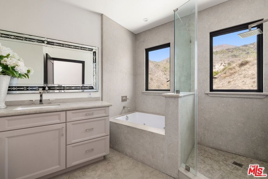22435 Pacific Coast Highway - Photo 17