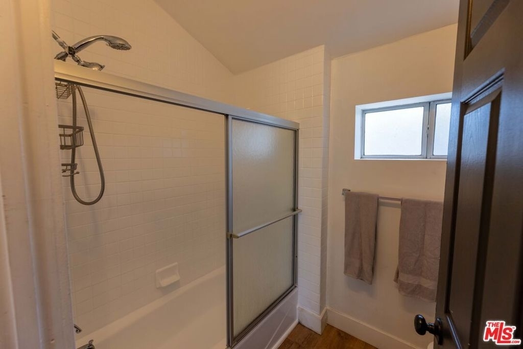 12835 Delano Street - Photo 8