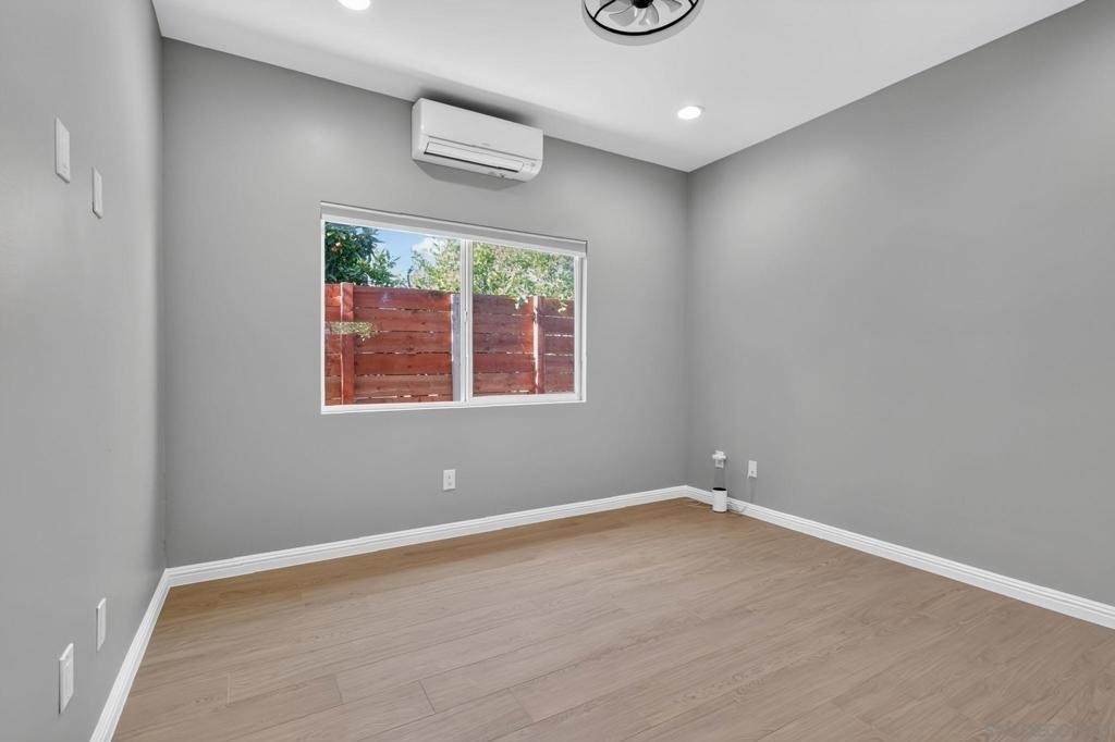 7105 Hoffman Ave - Photo 6