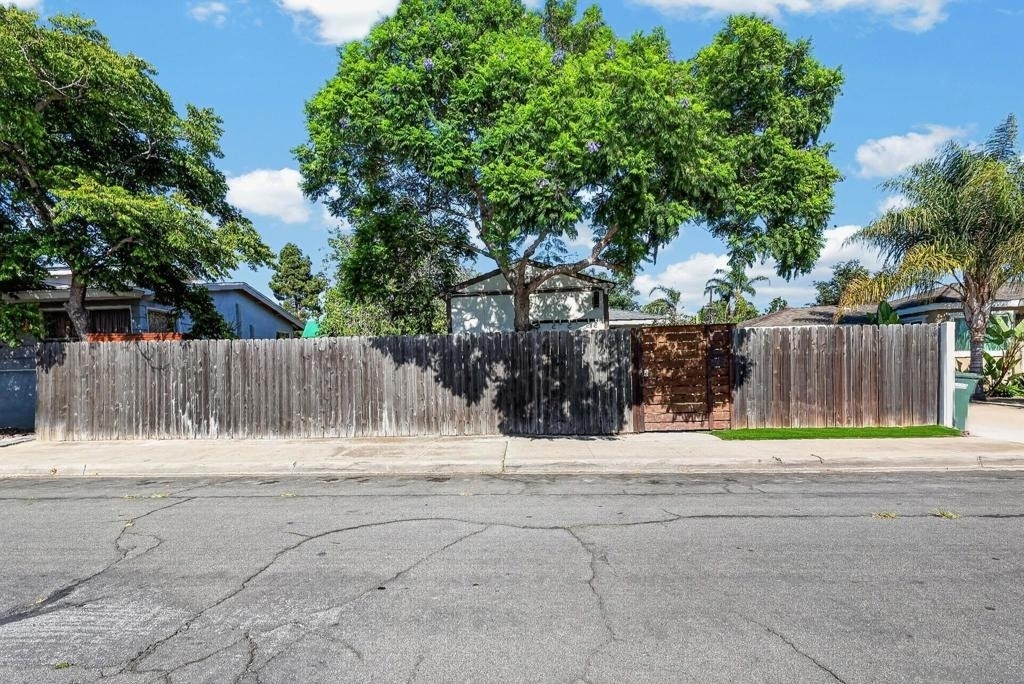 7105 Hoffman Ave - Photo 12