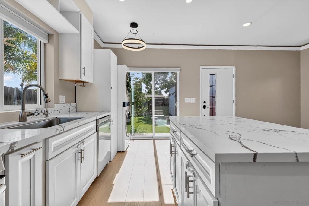 7105 Hoffman Ave - Photo 3