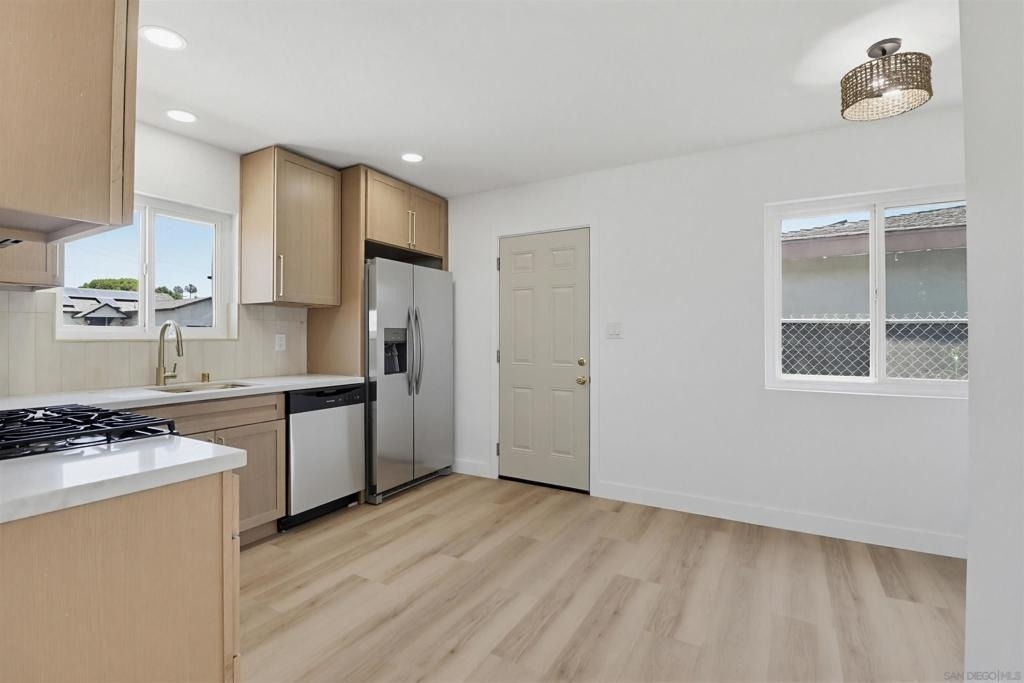 1038 Oaklawn - Photo 9