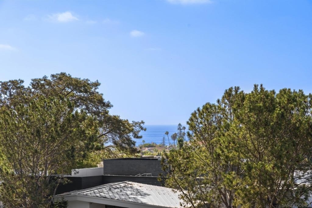1010 Genter St - Photo 32